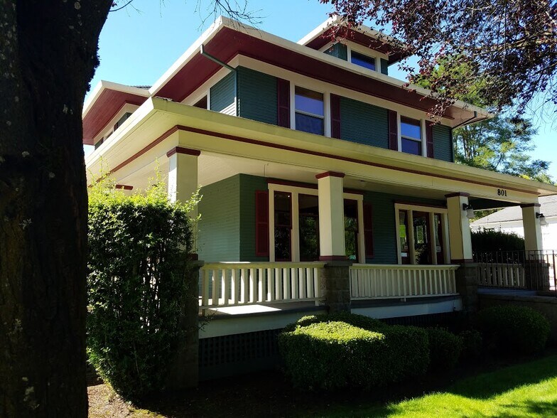 801 SW Baker St, Mcminnville, OR à vendre - Photo de l’immeuble – Image 2 sur 9