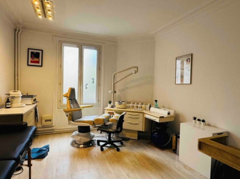 11 Rue De La Glacière, Paris à vendre - Photo de l’immeuble – Image 2 sur 9