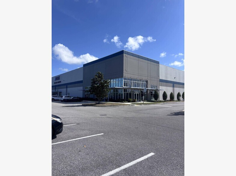 7910 25th Ct E, Sarasota, FL à louer - Photo de l’immeuble – Image 2 sur 7
