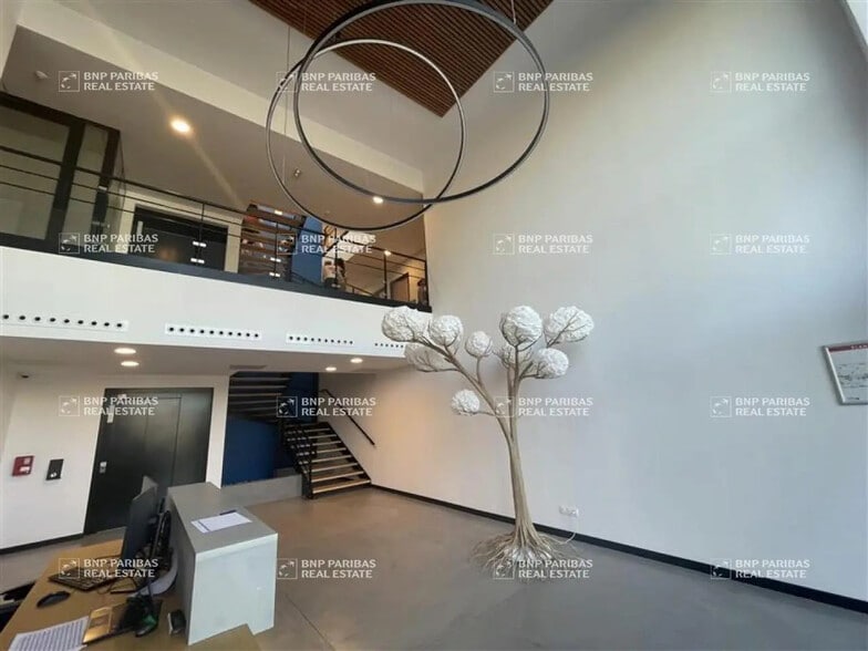 Bureau dans Montpellier à louer - Photo de l’immeuble – Image 2 sur 13