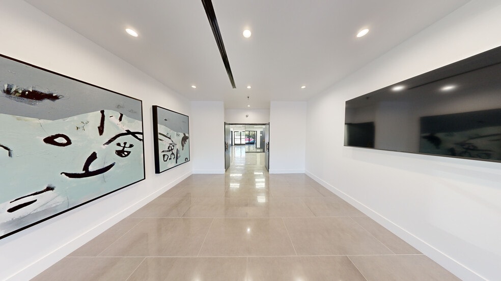 600 W Broadway, Glendale, CA à louer - Numérisation 3D Matterport – Image 2 sur 20