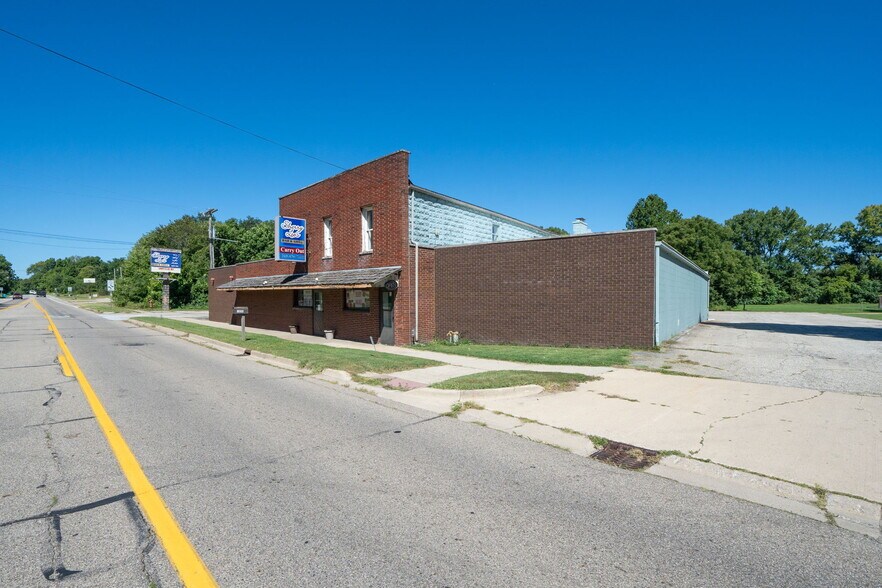 18089 W State St, Vandalia, MI à vendre - Photo de l’immeuble – Image 3 sur 39