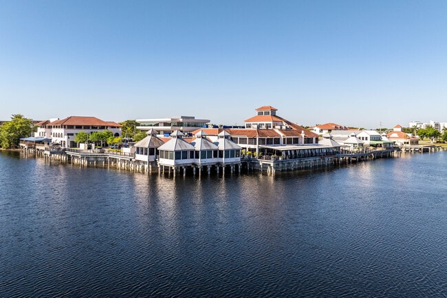 Plus de détails pour 6909 SW 18th St, Boca Raton, FL - Différents types d’espaces à louer