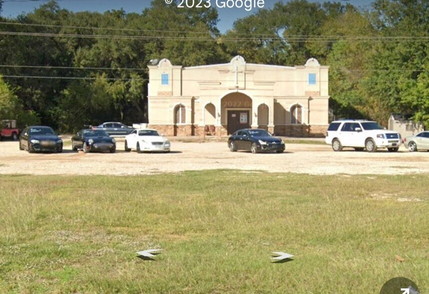 1746 N Sam Houston Pky W, Houston, TX à louer - Photo de l’immeuble – Image 2 sur 10