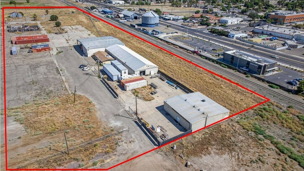 925 M St, Firebaugh, CA à vendre - Photo de l’immeuble – Image 3 sur 47