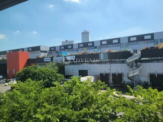 Plus de détails pour Local d'activités à louer