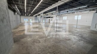 Plus de détails pour 3948 NE 5th Ave, Oakland Park, FL - Industriel/Logistique à louer