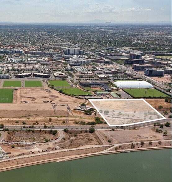 Southeast Corner of Rio Salado Parkway, Tempe, AZ à vendre - Photo de l’immeuble – Image 2 sur 2