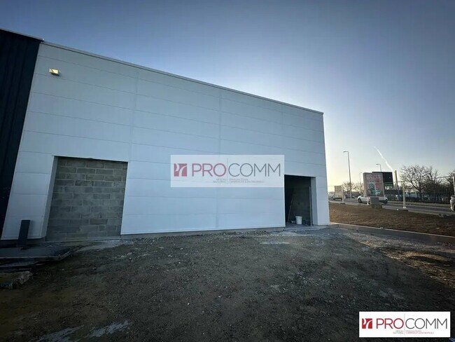 Plus de détails pour Local commercial à louer