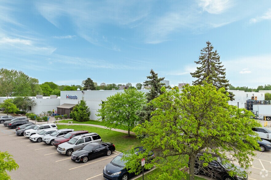 2700 Product Dr, Rochester Hills, MI à louer - Photo principale – Image 1 sur 6