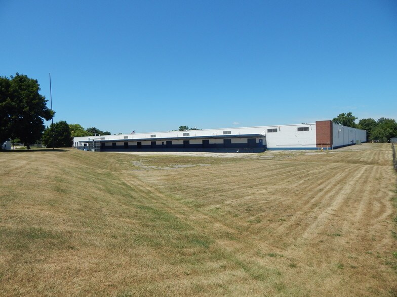 301-333 Gaddis Blvd, Dayton, OH à vendre - Photo principale – Image 1 sur 7