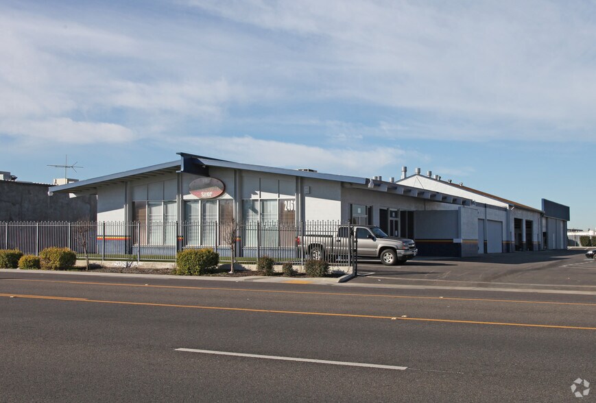 2461 N Wilson Way, Stockton, CA à vendre - Photo principale – Image 1 sur 2