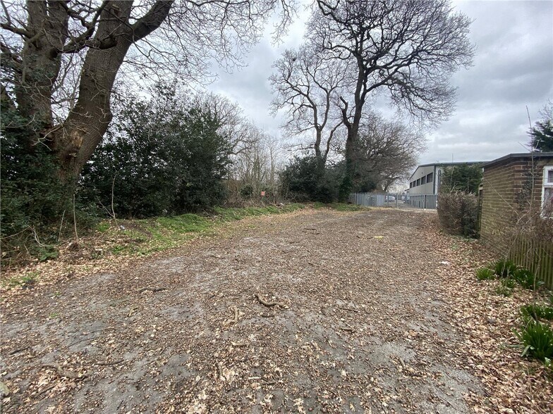 2 Verdon Av, Southampton à louer - Photo de l’immeuble – Image 2 sur 5