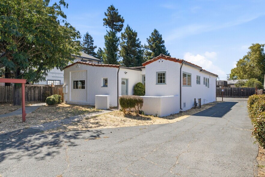 2890 Concord Blvd, Concord, CA à vendre - Photo de l’immeuble – Image 2 sur 22