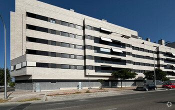 Local commercial dans Madrid, Madrid à louer Photo intérieure– Image 1 sur 8