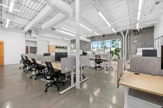 1245 Factory Pl, Los Angeles, CA à louer Photo intérieure– Image 2 sur 10