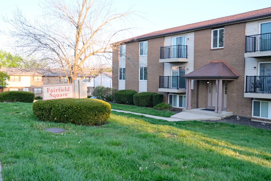 Fairfield Square portefeuille de 2 biens à vendre sur LoopNet.fr - Photo de l’immeuble – Image 2 sur 13