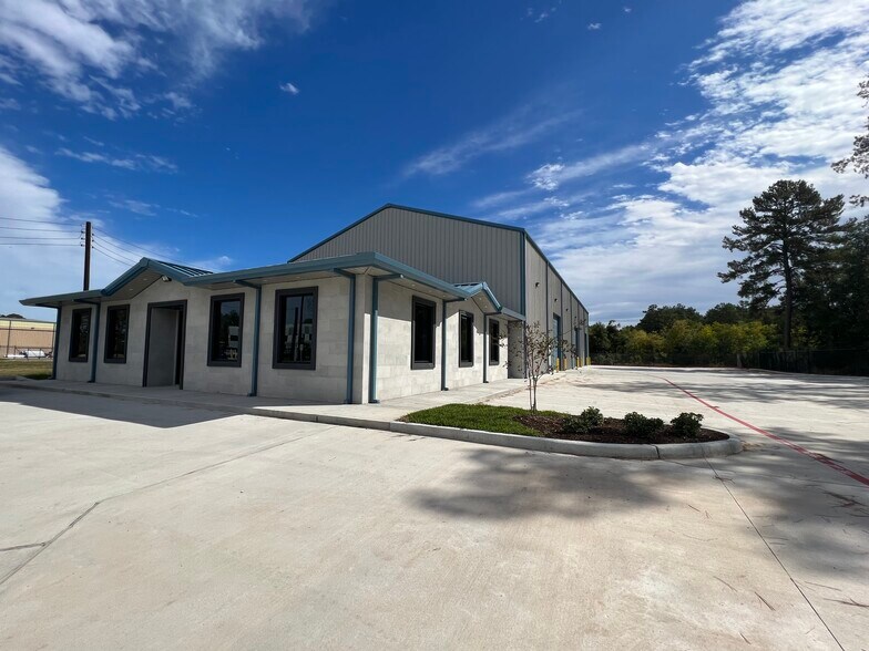 18630 Intercontinental Crossing Dr, Houston, TX à louer - Photo de l’immeuble – Image 1 sur 57