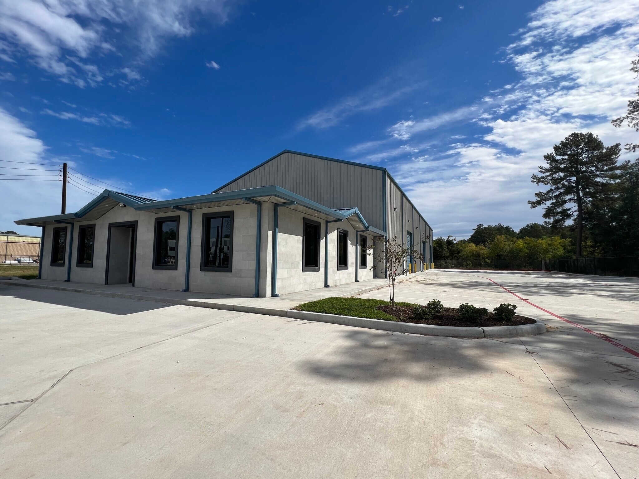 18630 Intercontinental Crossing Dr, Houston, TX à louer Photo principale– Image 1 sur 58