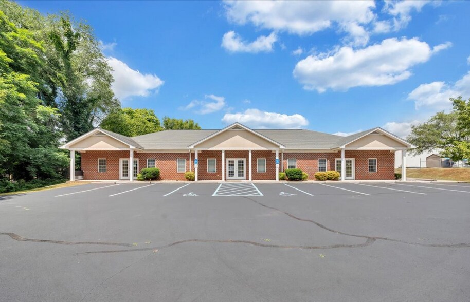 1101-1109 Electric Rd, Salem, VA à louer - Photo de l’immeuble – Image 3 sur 22