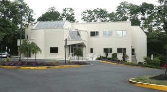 Plus de détails pour 561 Cranbury Rd, East Brunswick, NJ - Bureau à vendre