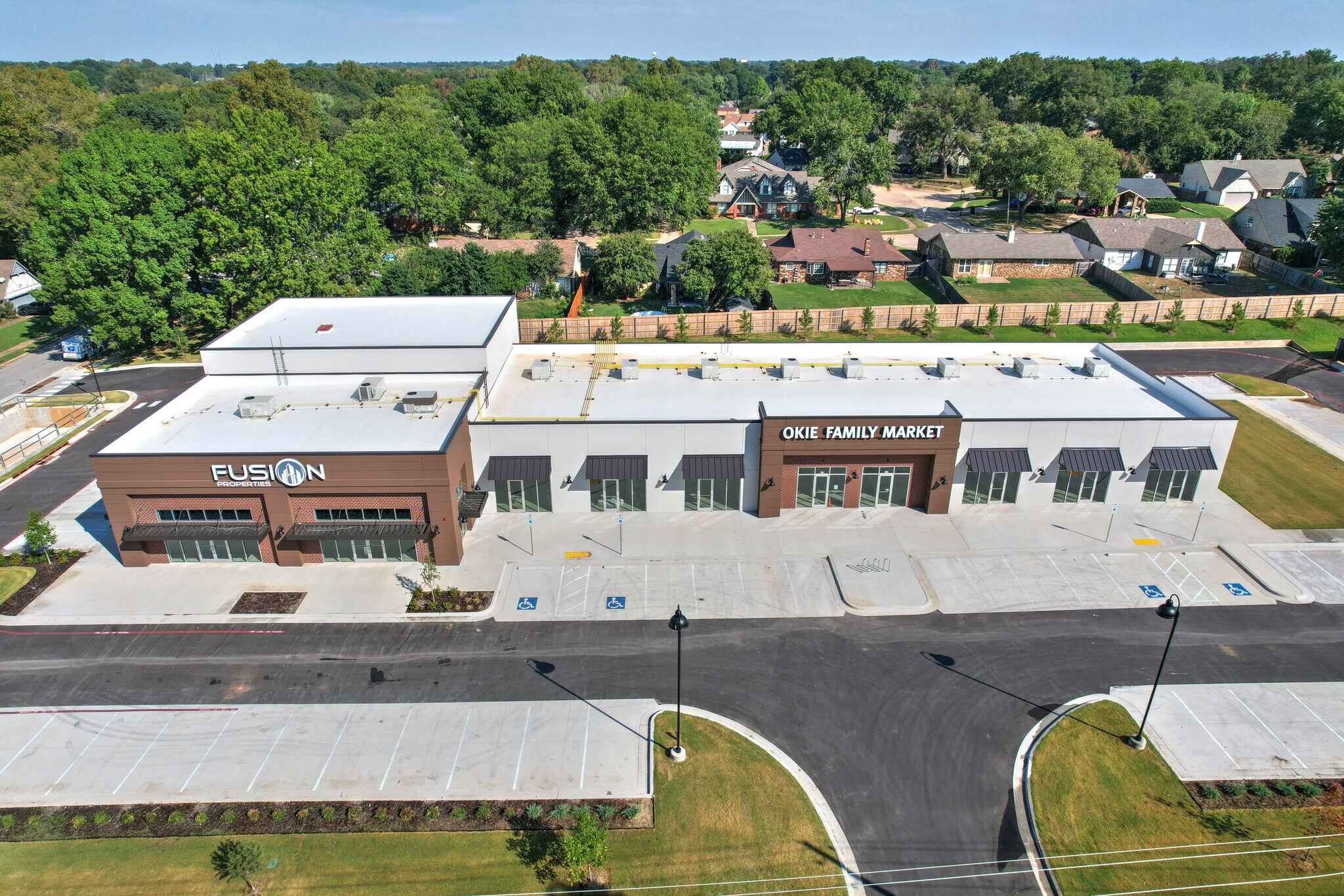 904 W Jasper St, Broken Arrow, OK à louer Photo de l’immeuble– Image 1 sur 9