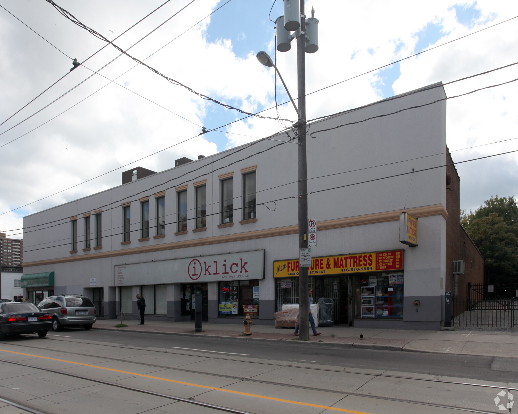 1449-1455 Queen St W, Toronto, ON à louer Photo principale– Image 1 sur 3