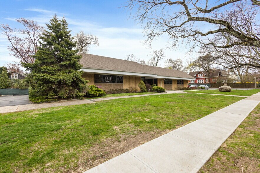 311 N Midland Ave, Nyack, NY à louer - Photo de l’immeuble – Image 3 sur 36