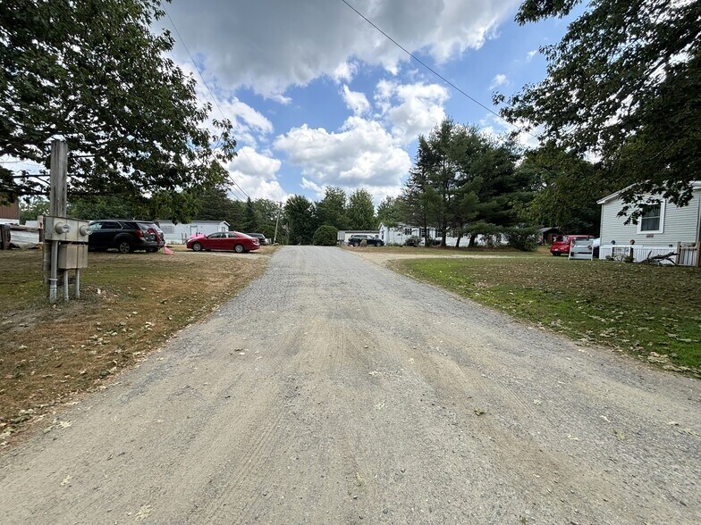 434 Tate Rd, Corinth, ME à vendre - Photo de l’immeuble – Image 2 sur 36