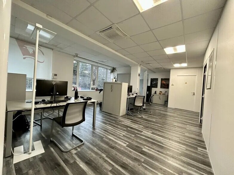 Bureau dans Metz à louer - Photo de l’immeuble – Image 2 sur 12