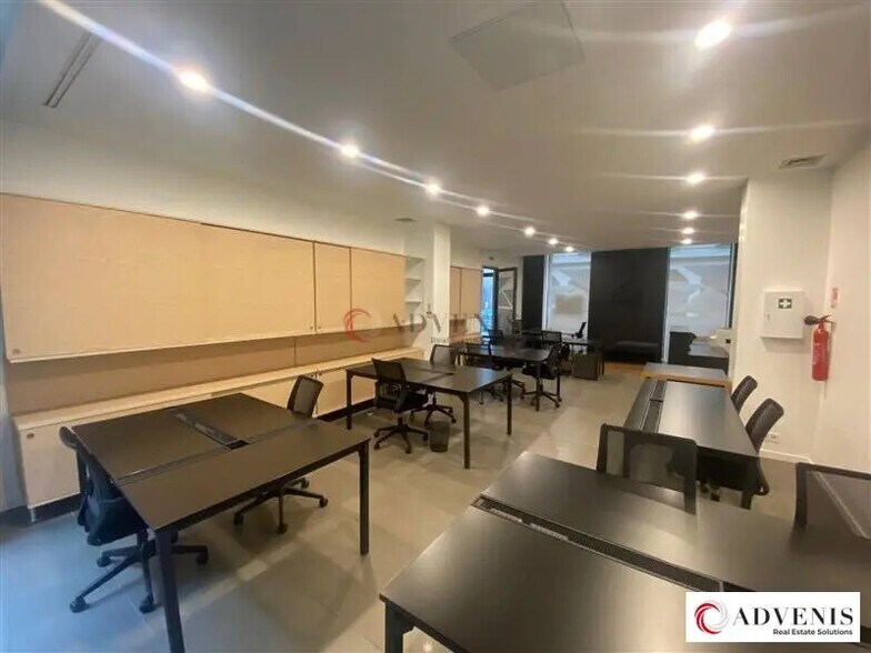 Bureau dans Bordeaux à louer - Photo de l’immeuble – Image 3 sur 12