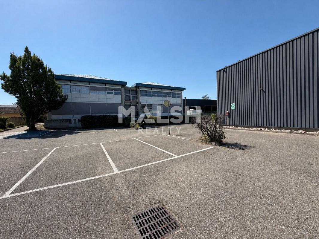 Local d'activités dans Chasse-sur-Rhône à vendre Photo de l’immeuble– Image 1 sur 13