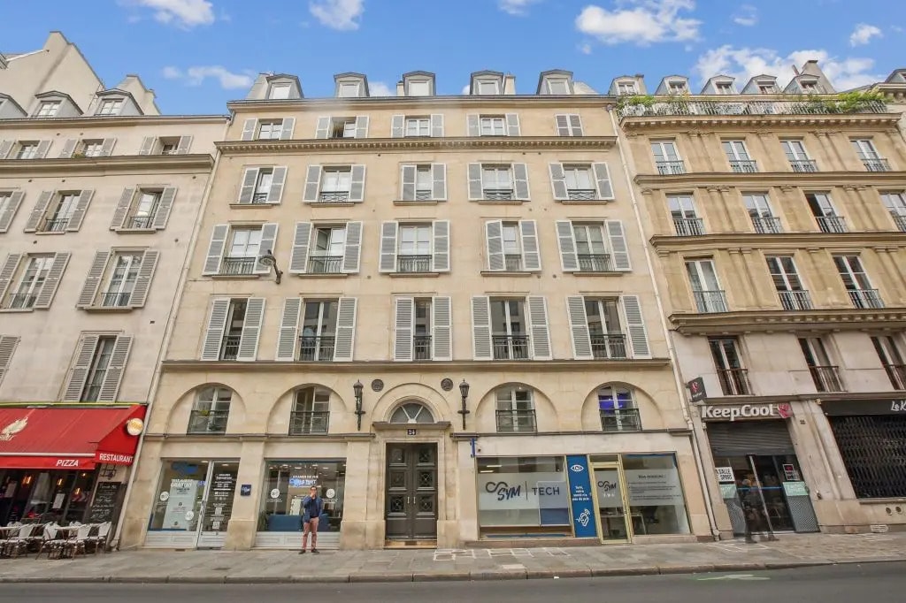 24 Rue De Châteaudun, Paris à louer Photo de l’immeuble– Image 1 sur 10