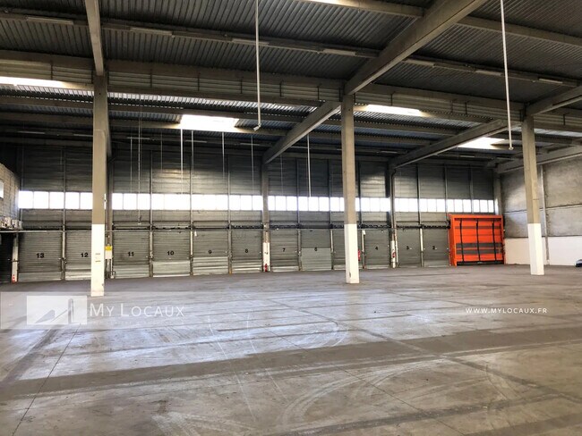 Plus de détails pour Industriel/Logistique à louer