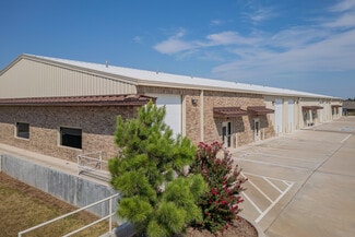 Plus de détails pour 633 Hundred Oaks Dr, Edmond, OK - Industriel/Logistique à louer