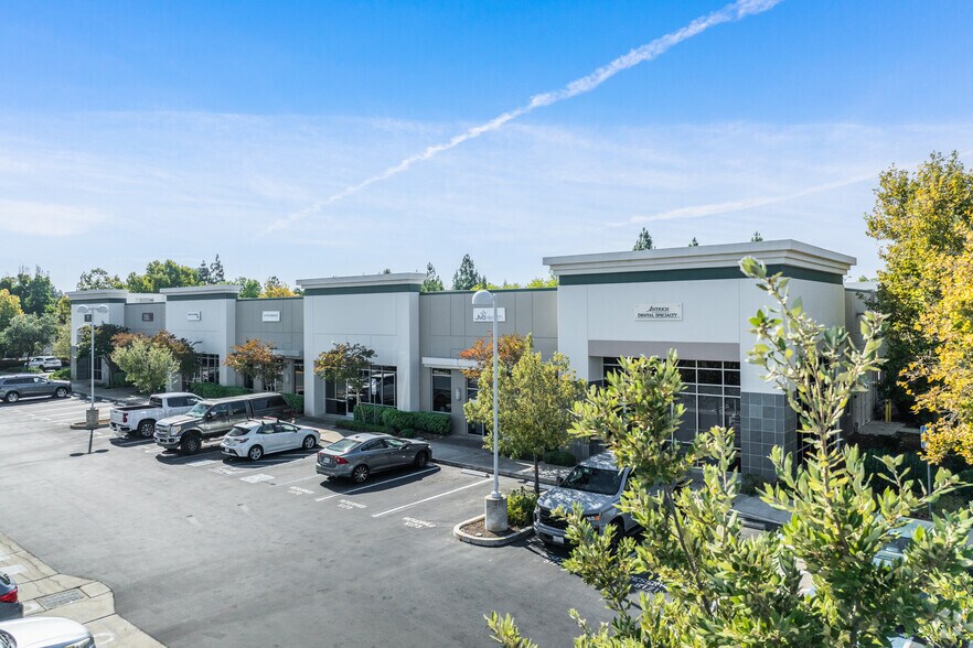 5183 Lone Tree Way, Antioch, CA à vendre - Photo de l’immeuble – Image 3 sur 6