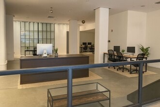 Brooklyn Navy Yard - Building 77, Brooklyn, NY à louer Photo intérieure– Image 1 sur 2