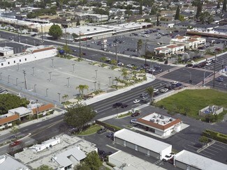 Plus de détails pour 115 N Harbor Blvd, La Habra, CA - Terrain à louer