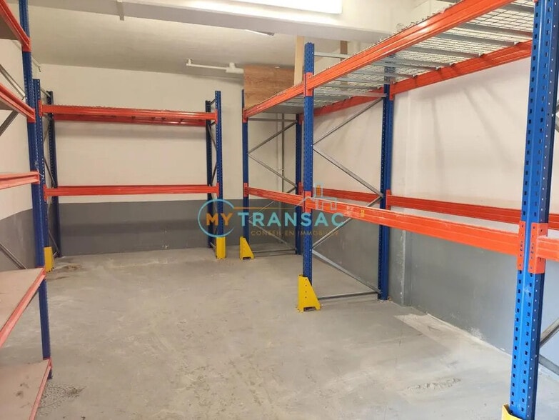 Local d'activités dans Brie-Comte-Robert à vendre - Photo intérieure – Image 3 sur 10