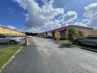 Plus de détails pour 13815-13831 SW 139th Ct, Miami, FL - Industriel/Logistique à louer