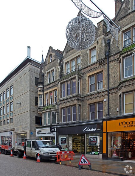 48-50 Cornmarket St, Oxford à vendre - Photo de l’immeuble – Image 3 sur 4