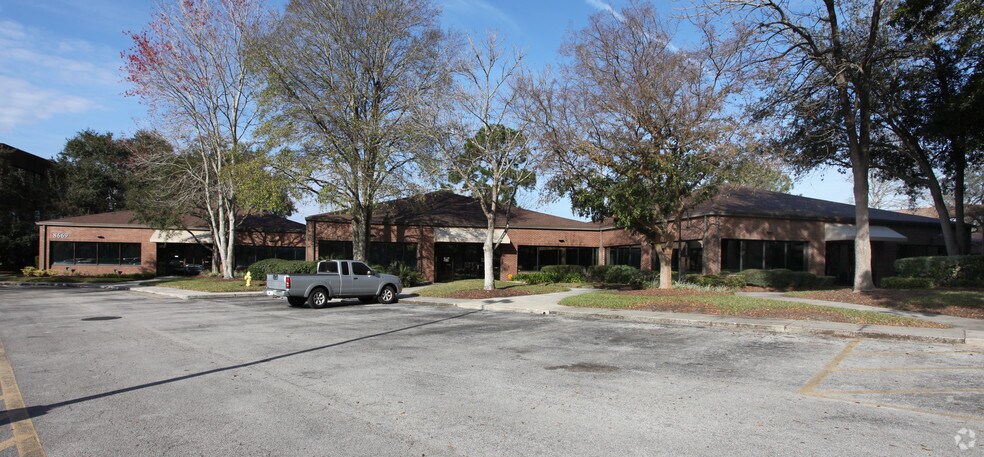 8669 Baypine Rd, Jacksonville, FL à vendre - Photo de l’immeuble – Image 2 sur 3