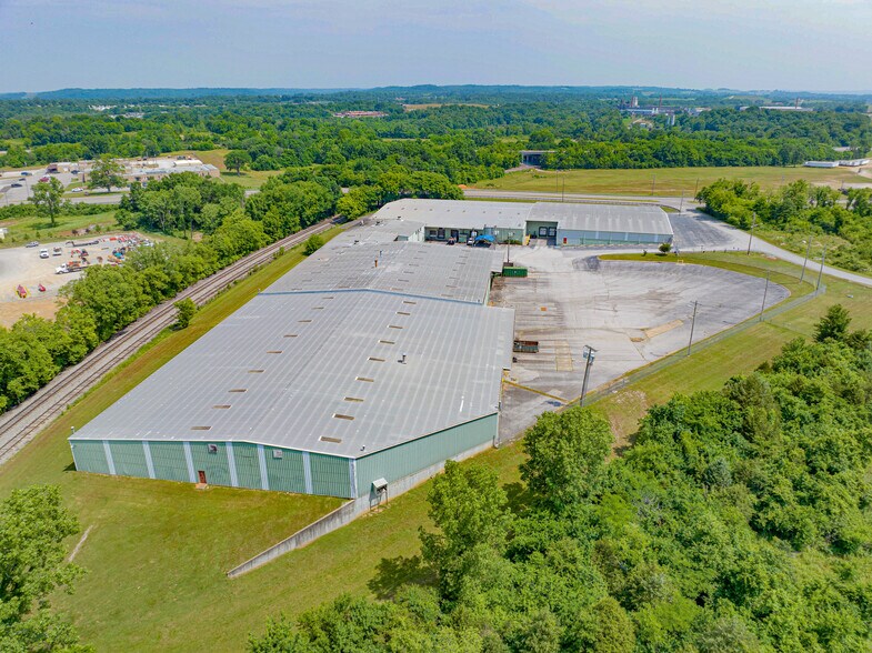801 N James Campbell Blvd, Columbia, TN à vendre - Photo de l’immeuble – Image 1 sur 19