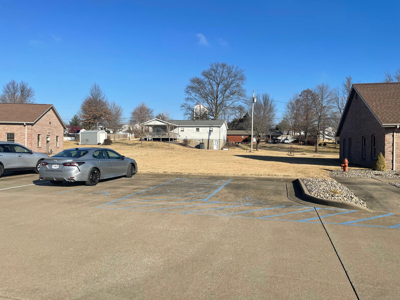 1308 Brenda Ave, Perryville, MO à louer - Photo de l’immeuble – Image 2 sur 3