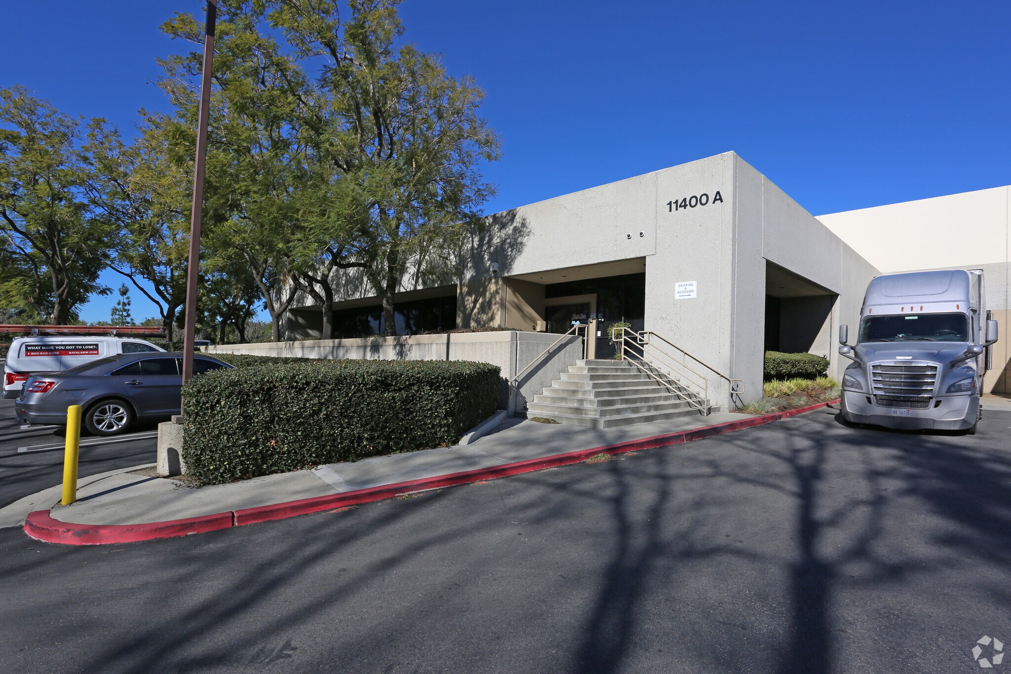 11400 Newport Dr, Rancho Cucamonga, CA à louer Photo principale– Image 1 sur 8