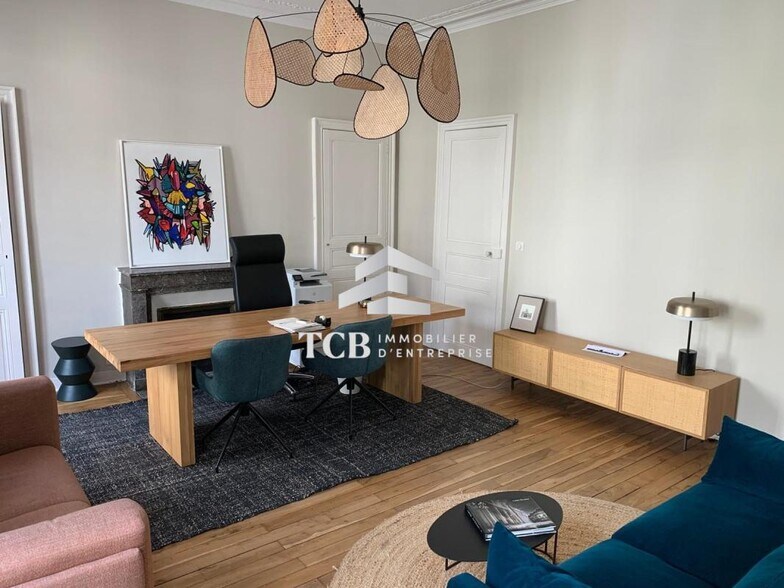 Bureau dans Nantes à louer - Photo de l’immeuble – Image 1 sur 8