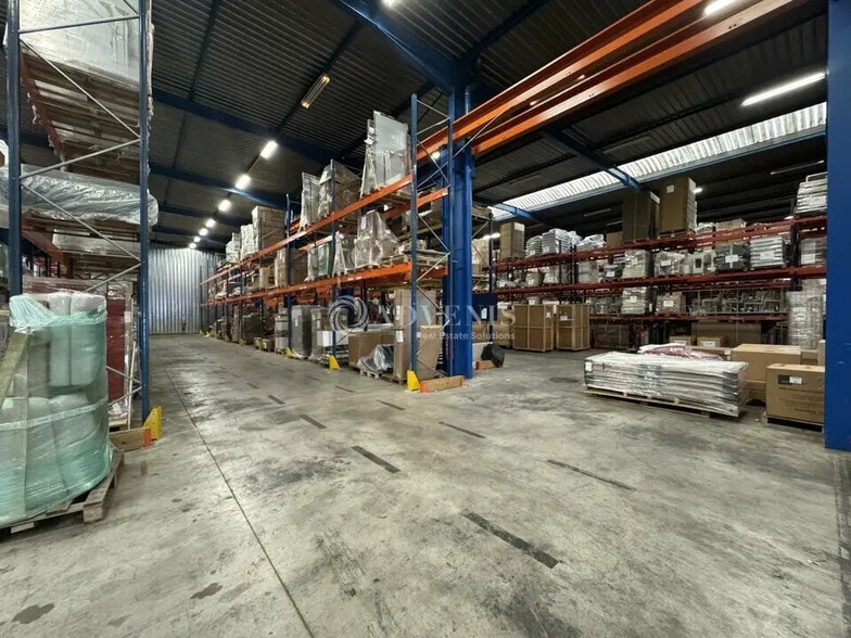Industriel/Logistique dans Gonesse à louer - Photo de l’immeuble – Image 2 sur 12