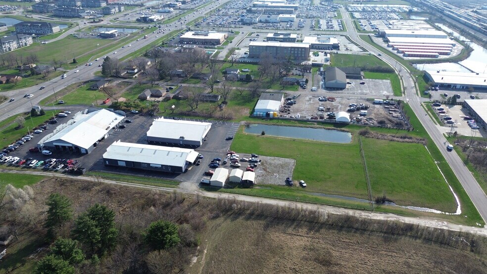 8407 E US Highway 36, Avon, IN à louer - Photo principale – Image 1 sur 3