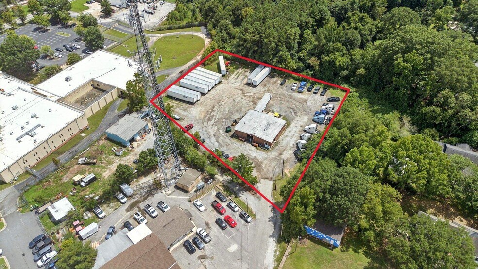 6522 Landrum Ln, Union City, GA à vendre - Photo de l’immeuble – Image 1 sur 12