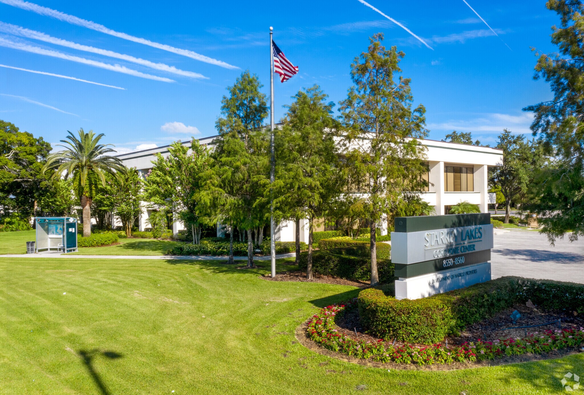 8560 Ulmerton Rd, Largo, FL à louer Photo principale– Image 1 sur 5